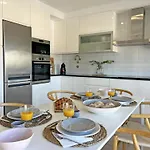 Solaris Exclusive By Junto Ao Mar *