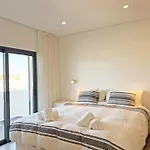 Solaris Exclusive By Junto Ao Mar