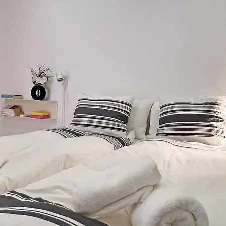 Solaris Exclusive By Junto Ao Mar *