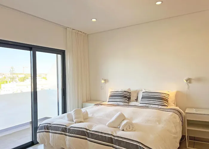 Solaris Exclusive By Junto Ao Mar