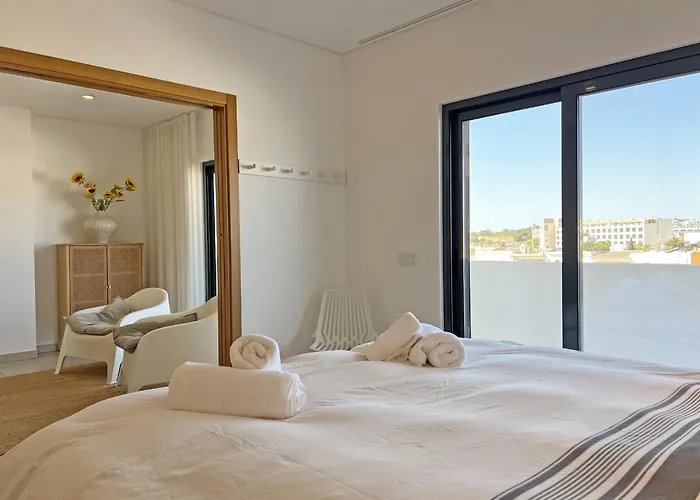 Solaris Exclusive By Junto Ao Mar