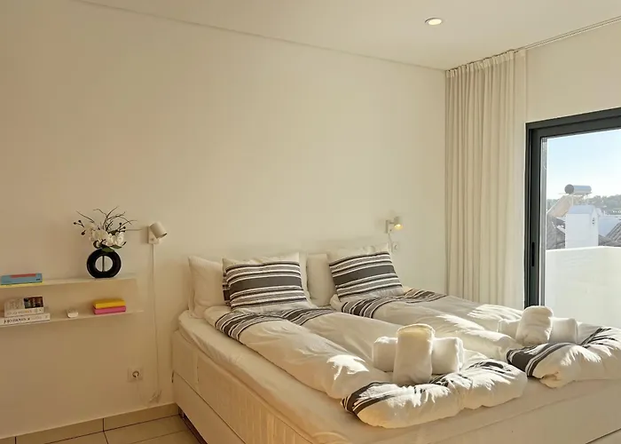 Solaris Exclusive By Junto Ao Mar